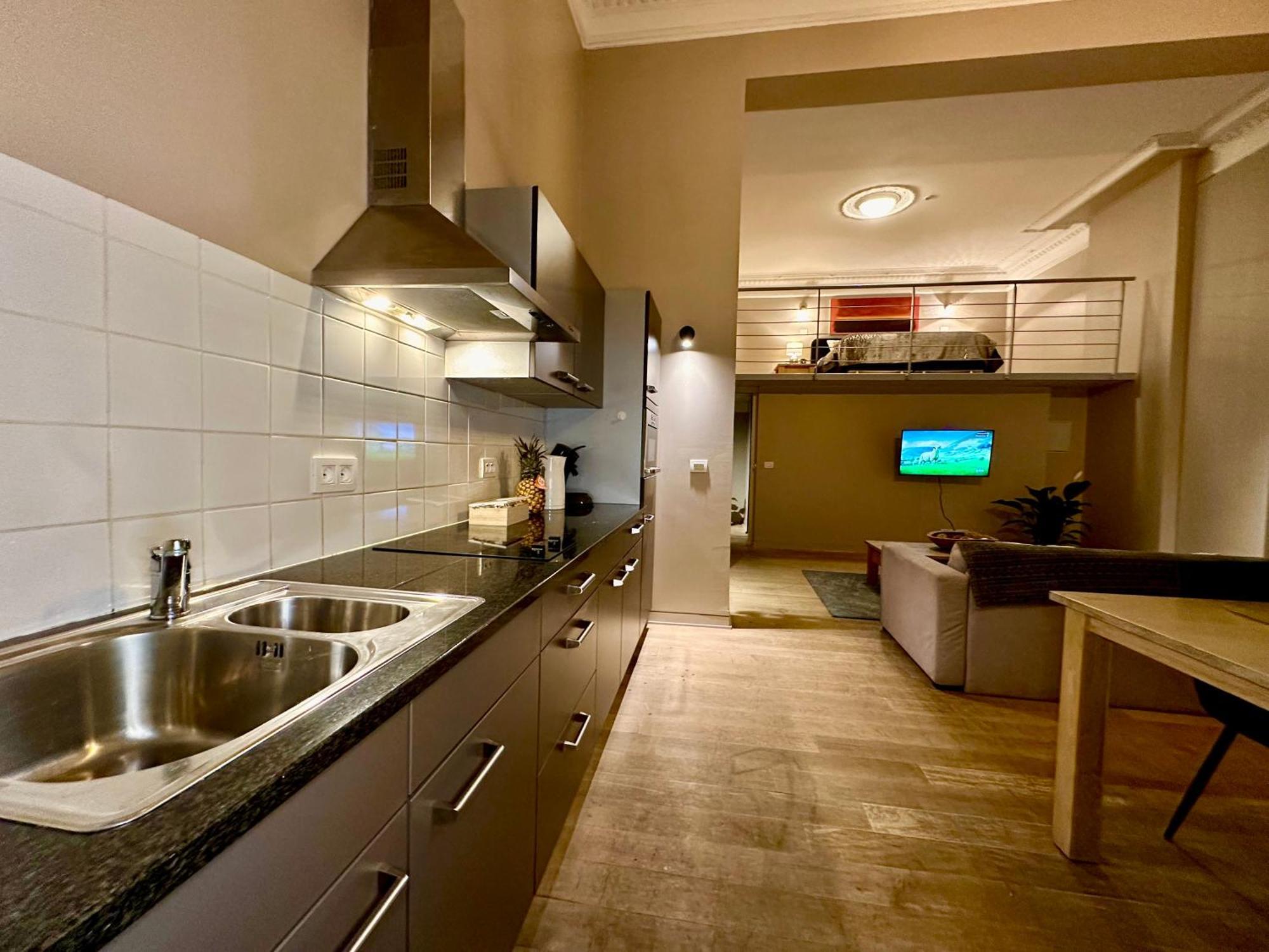 Luxury Suites Castel By Rikas Hotels 안트베르펜 외부 사진