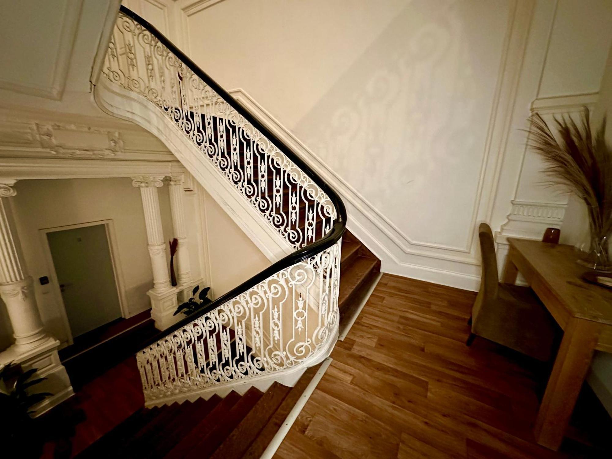 Luxury Suites Castel By Rikas Hotels 안트베르펜 외부 사진