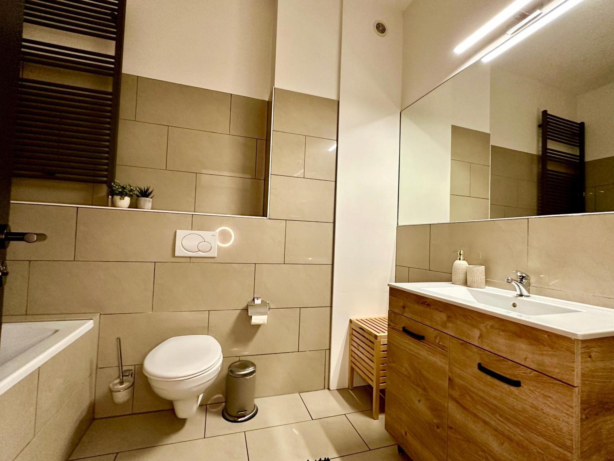 Luxury Suites Castel By Rikas Hotels 안트베르펜 외부 사진