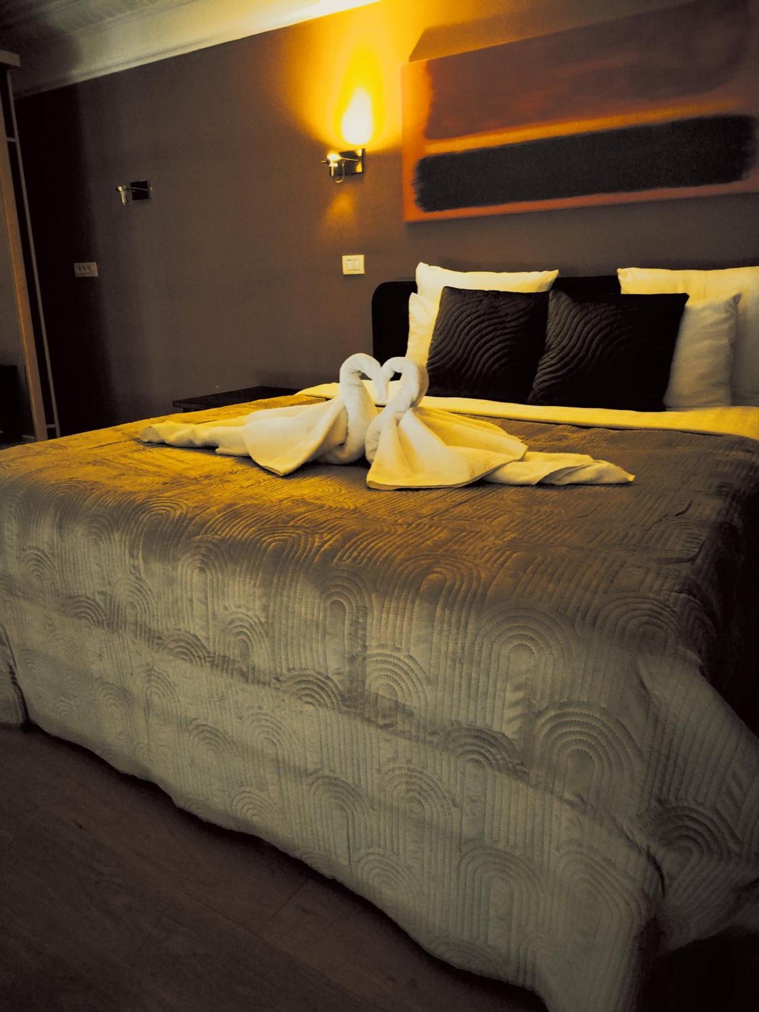 Luxury Suites Castel By Rikas Hotels 안트베르펜 객실 사진